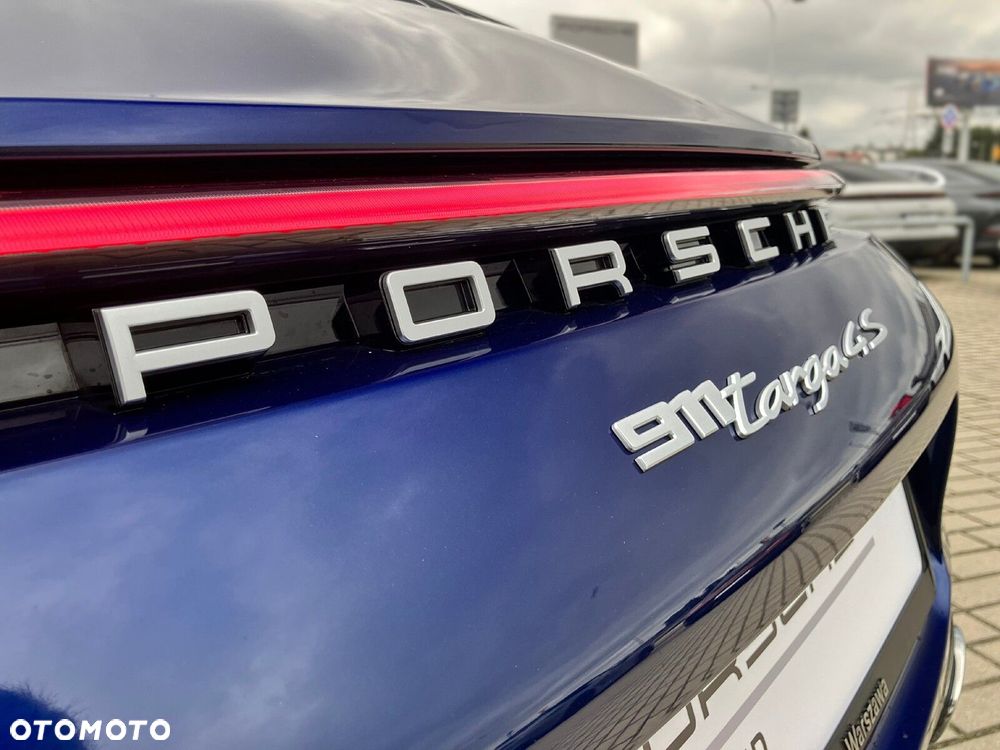 Porsche 911 - 33