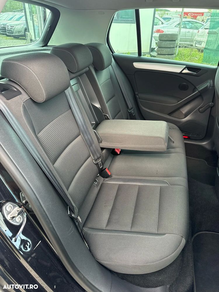 Volkswagen Golf - 20