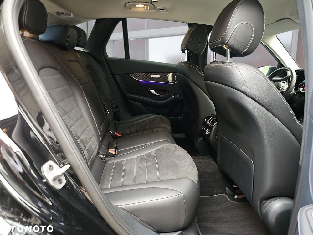 Mercedes-Benz GLC 300 e 4-Matic - 9