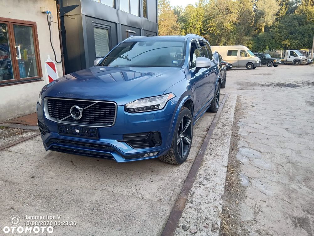 Volvo XC 90 - 1