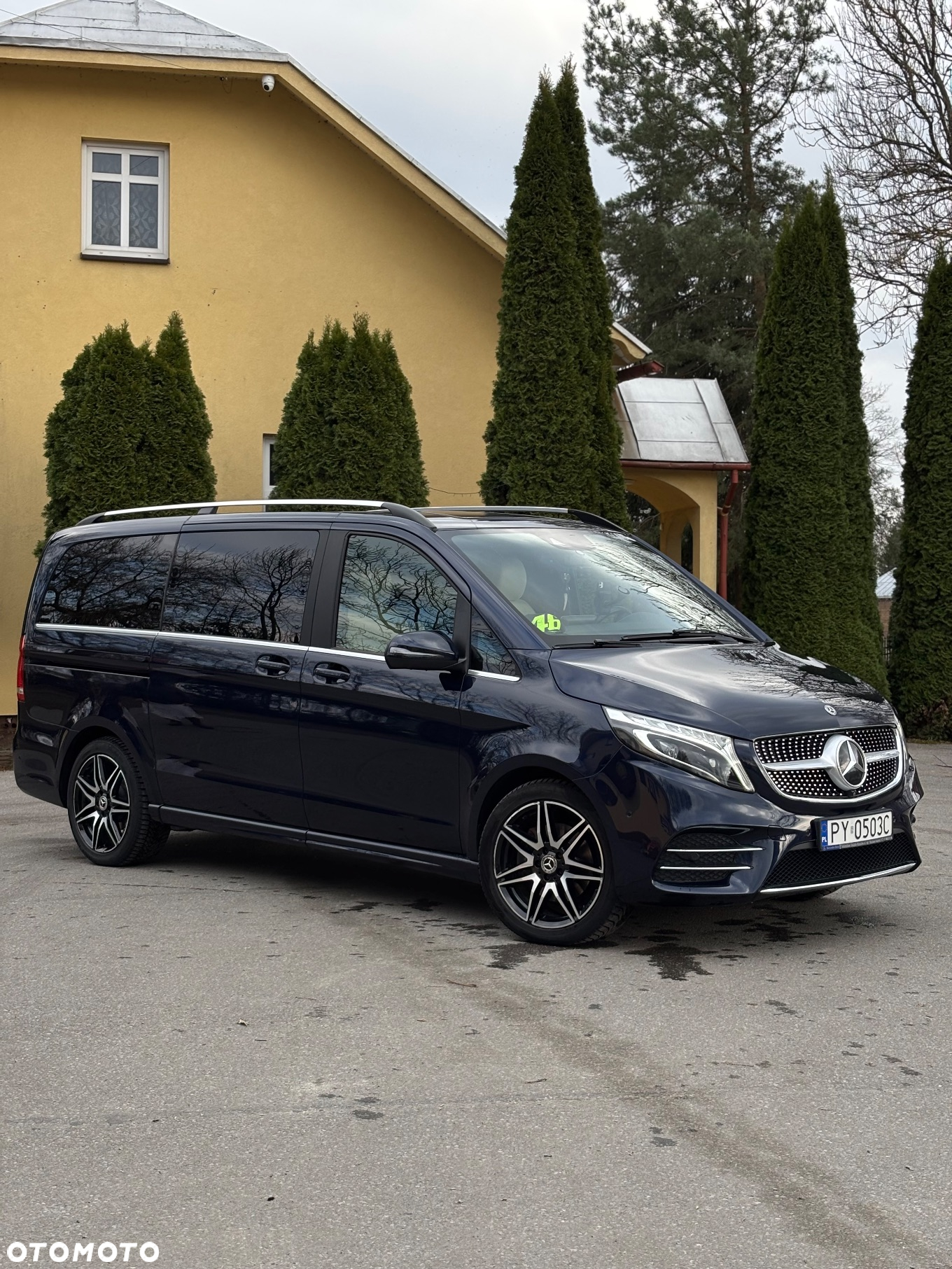 Mercedes-Benz Klasa V 300 d 4-Matic Exclusive 9G-Tronic (d³ugi) - 2