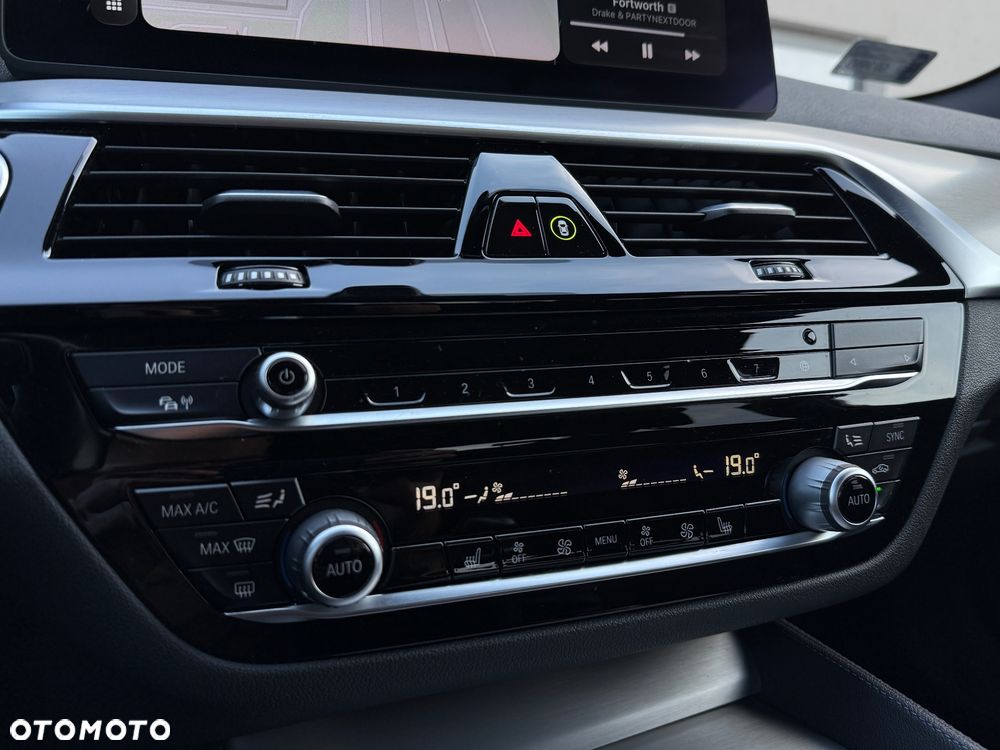 BMW Seria 5 520d xDrive mHEV M Sport sport - 25