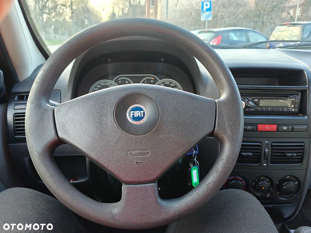 Fiat Albea 1.4 Dynamic - 20