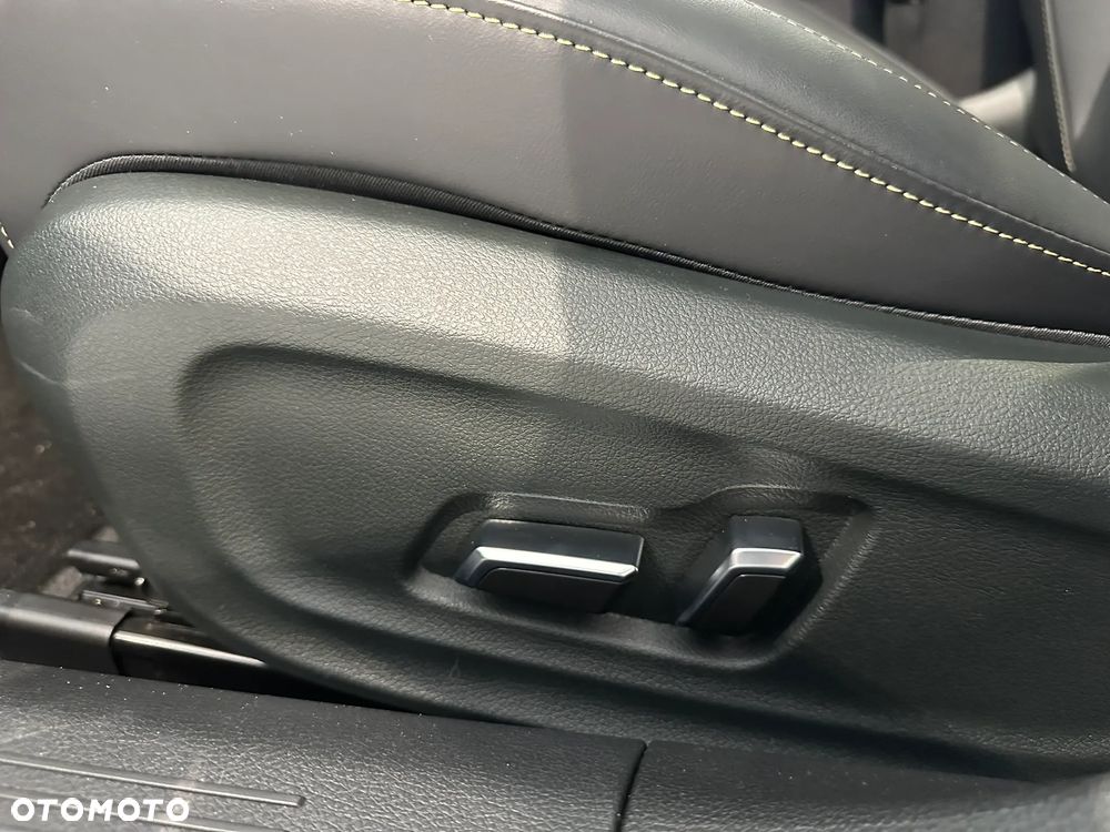 Bestune B70 2.0T Elegance - 14