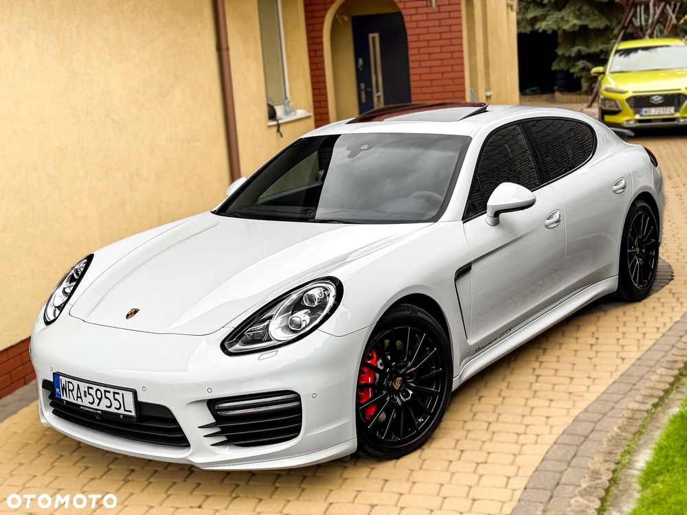 Porsche Panamera GTS - 3