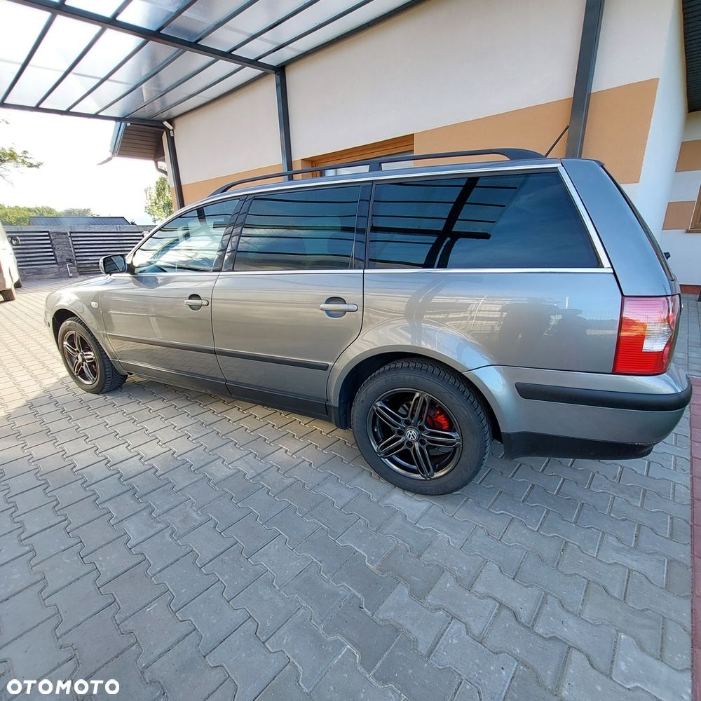 Volkswagen Passat - 2