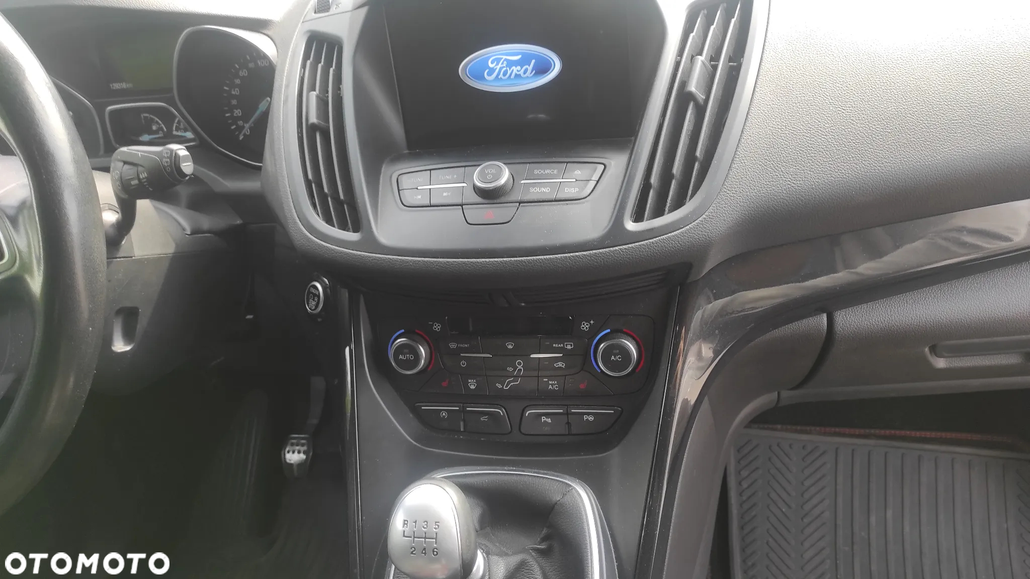 Ford Kuga 1.5 EcoBoost FWD ST-Line ASS MMT6 - 6
