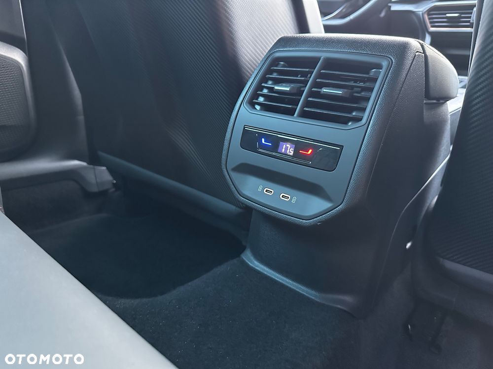 Cupra Leon Sportstourer 2.0 TSI DSG VZ CUP - 37