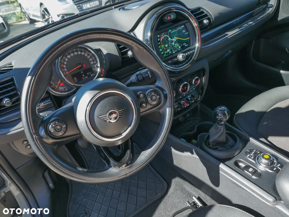 MINI Clubman Cooper Essential Trim - 22
