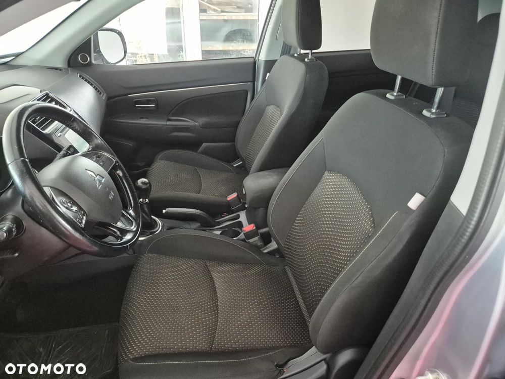 Mitsubishi ASX - 11