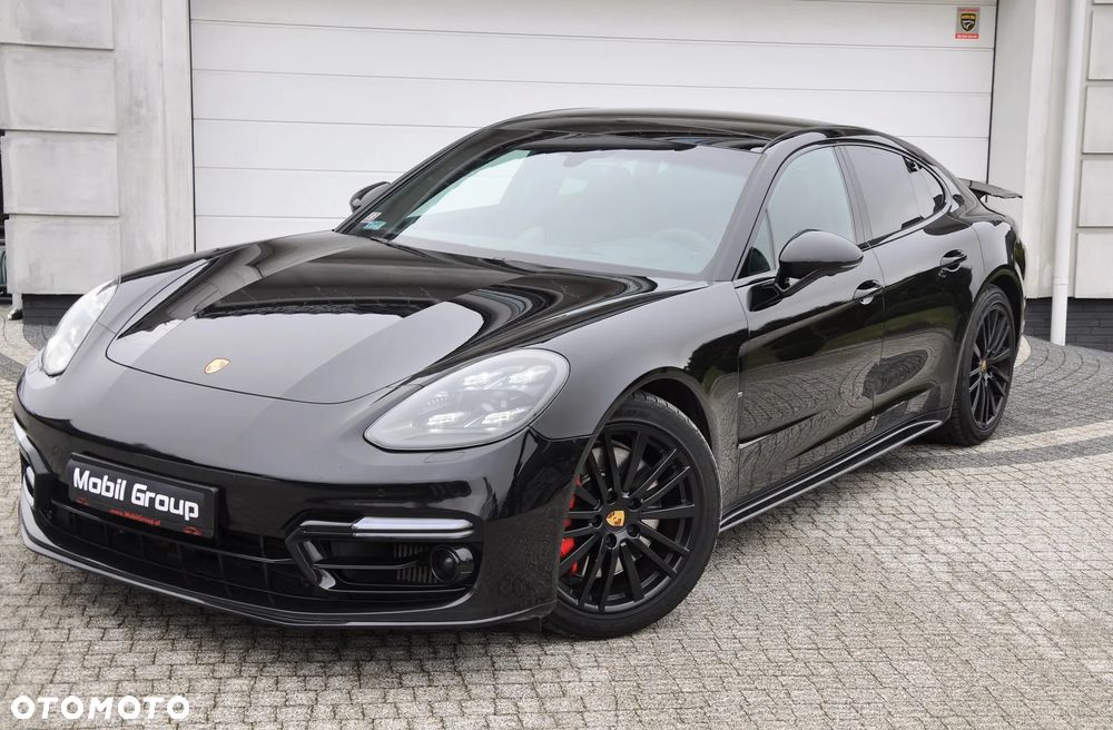 Porsche Panamera GTS GPF - 2