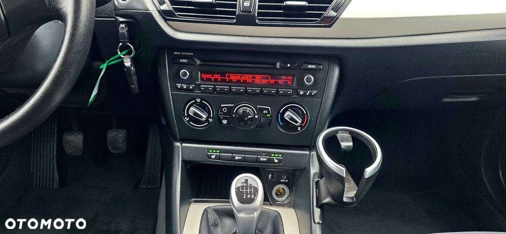 BMW X1 sDrive16d - 17