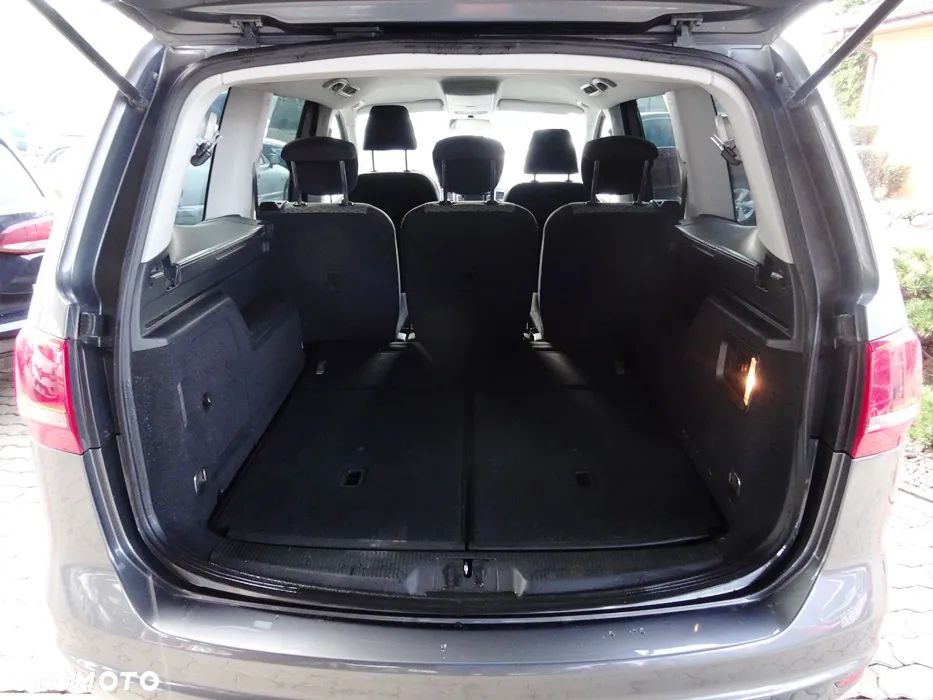 Volkswagen Sharan 2.0 TDI Comfortline - 9