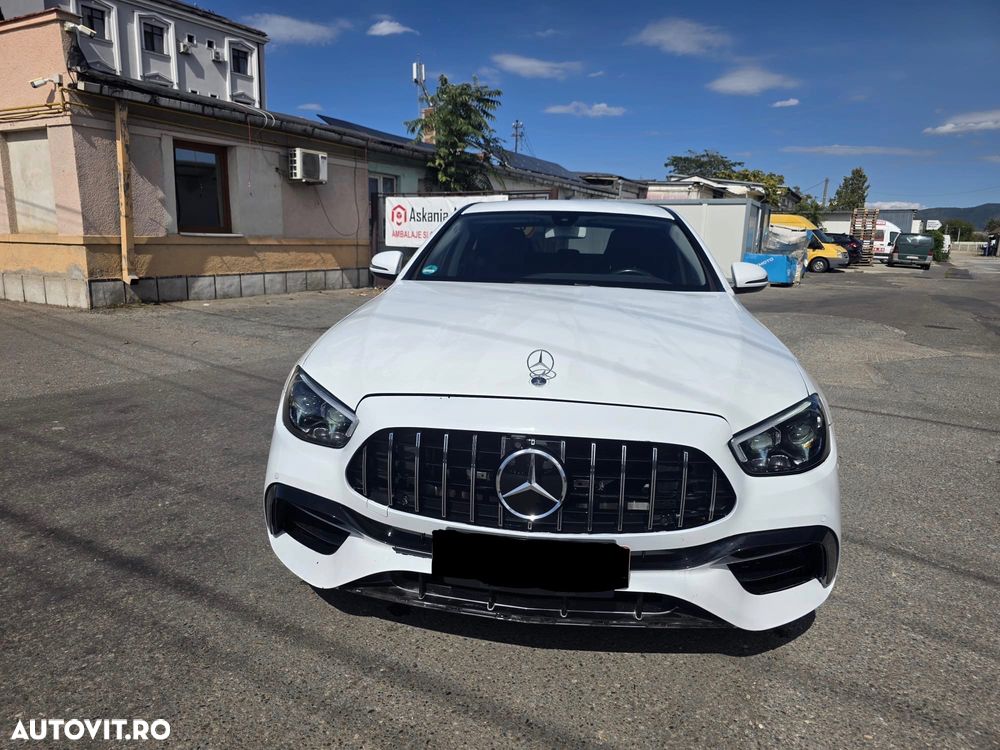 Mercedes-Benz E 220 d 4MATIC 9G-TRONIC - 1