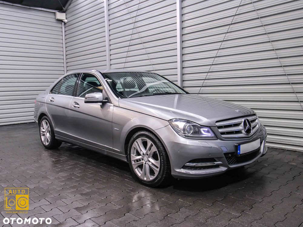 Mercedes-Benz Klasa C 180 CGI BlueEff Avantgarde - 7