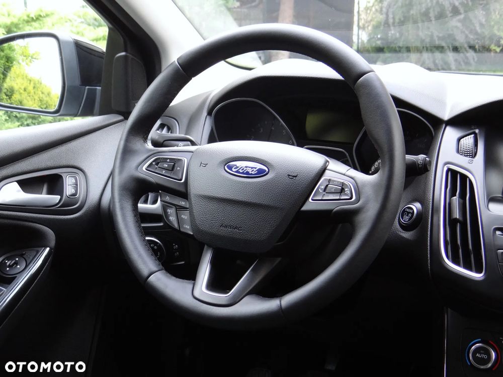 Ford Focus 1.0 EcoBoost Titanium ASS - 10