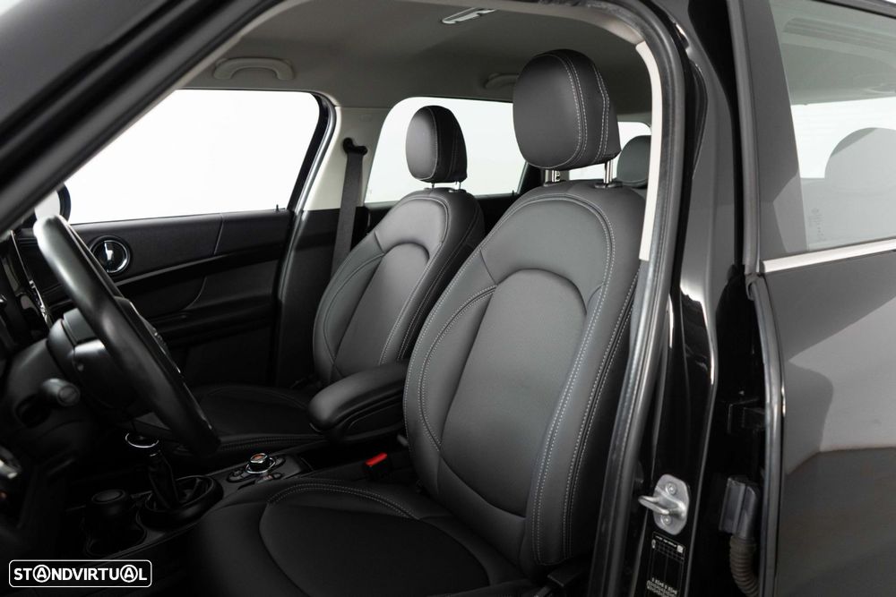 MINI Countryman Cooper SE ALL4 Auto - 8