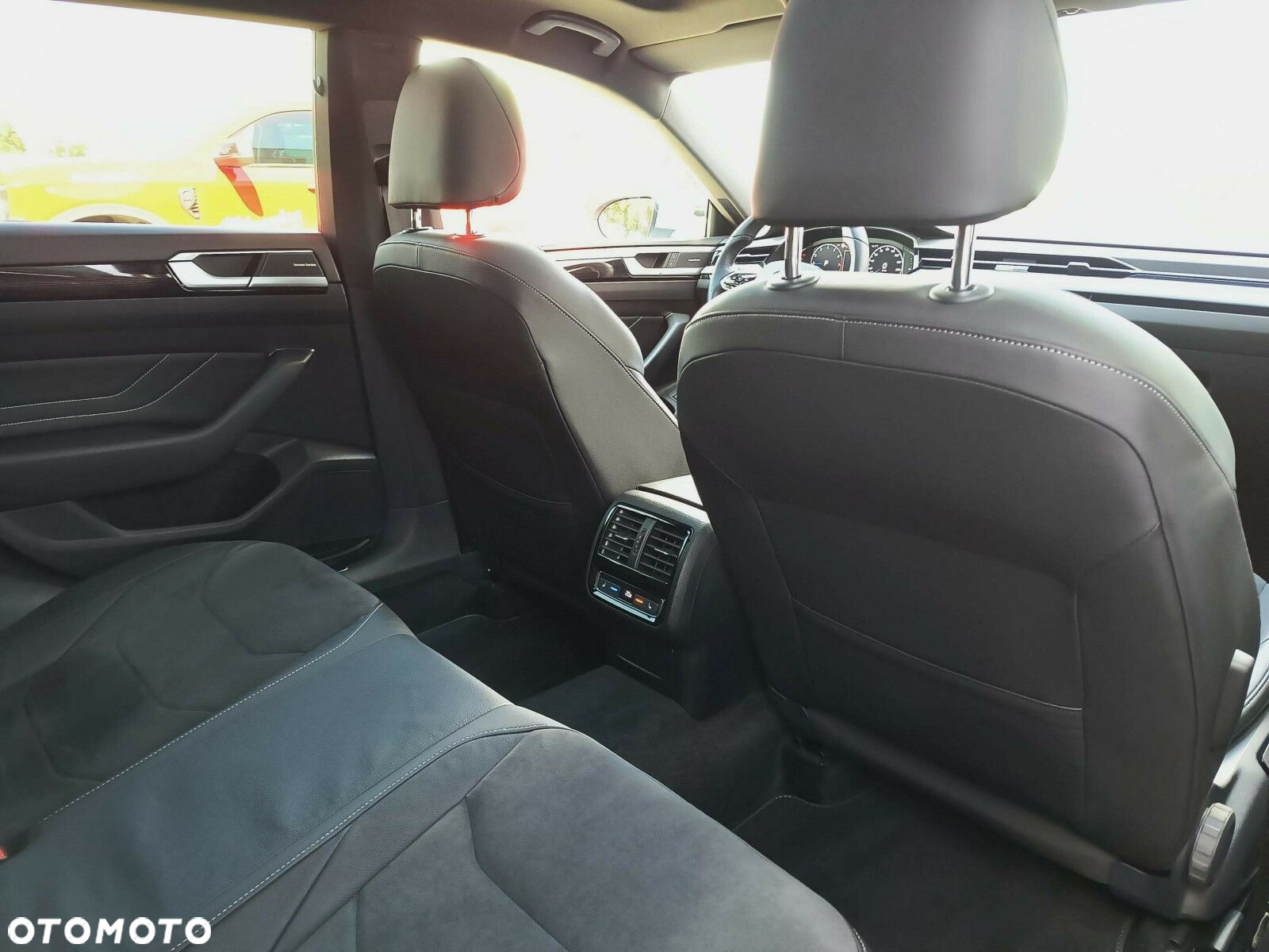 Volkswagen Arteon 2.0 TSI GPF R-Line DSG - 24