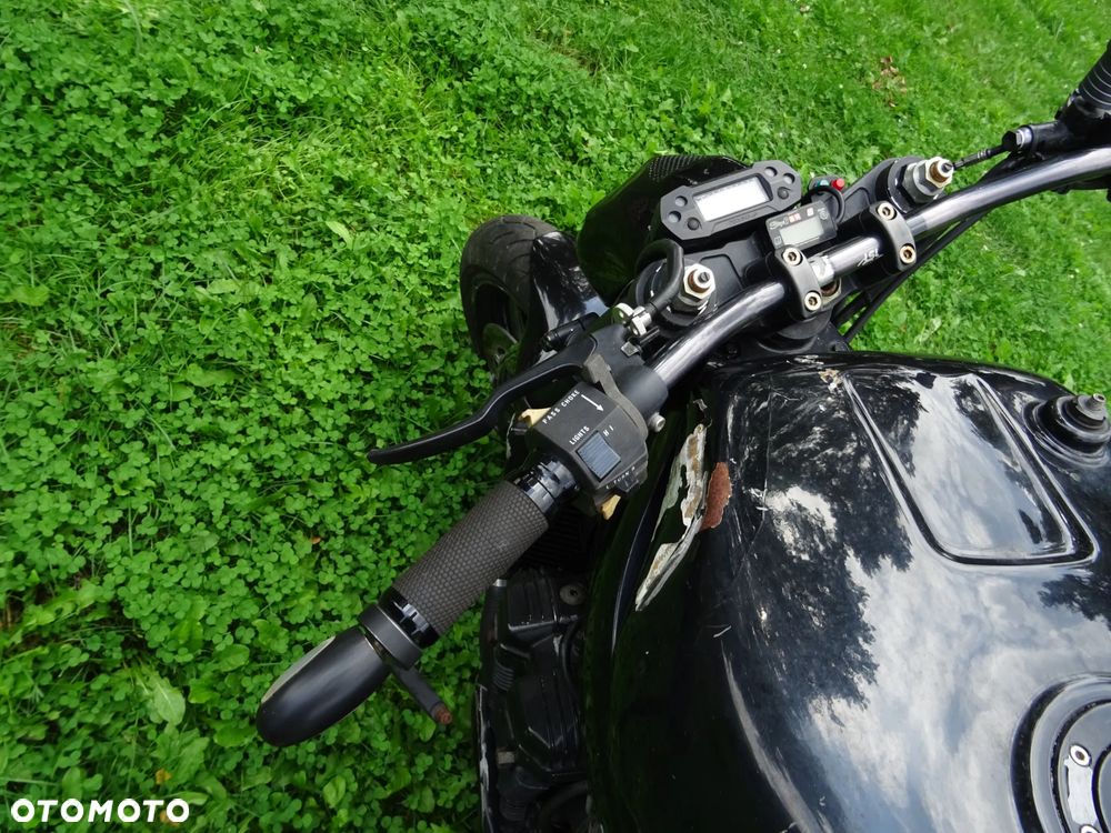 Suzuki GSX-R - 33