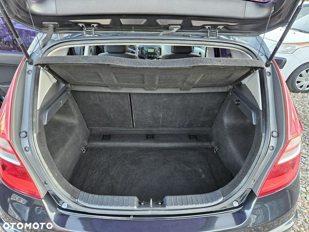 Hyundai i30 - 18