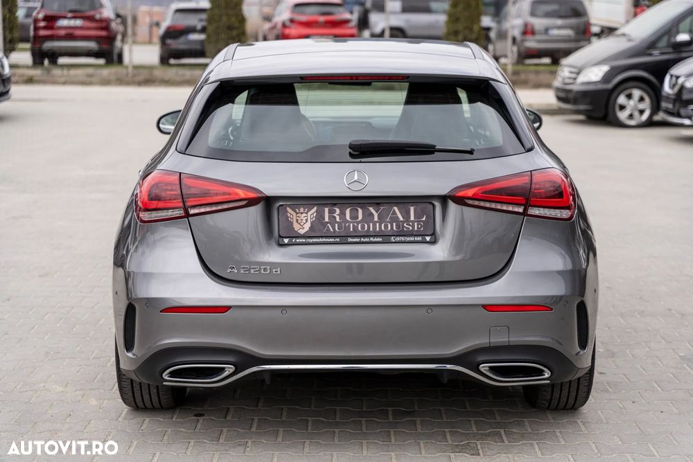 Mercedes-Benz A 220 ver-d-7g--dct - 10