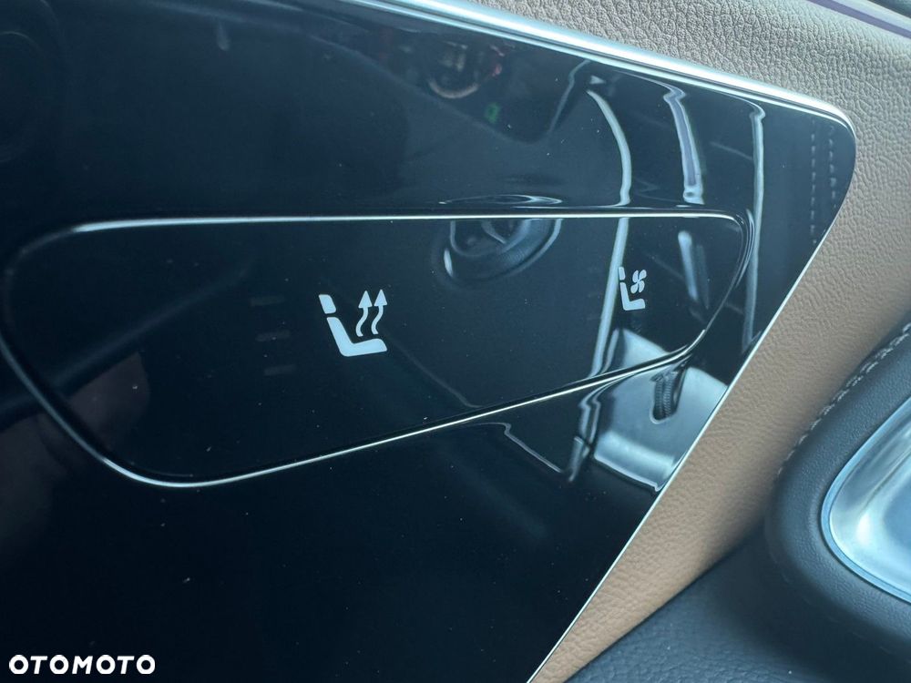 Mercedes-Benz Klasa E - 18