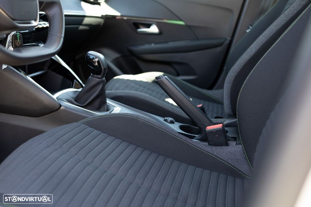 Peugeot 208 1.2 PureTech Active - 25