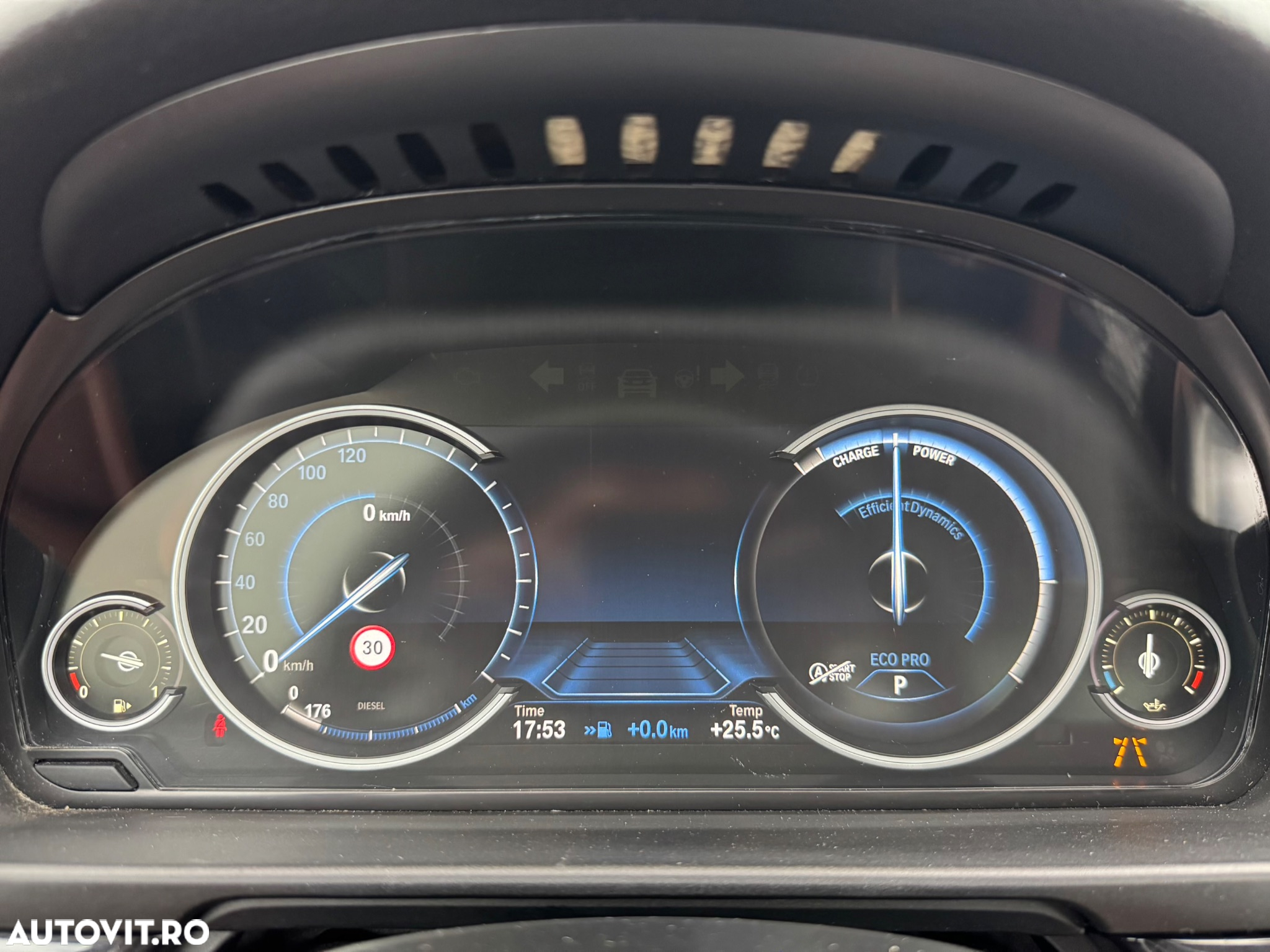 BMW Seria 5 525d xDrive Touring Aut. Luxury Line - 12