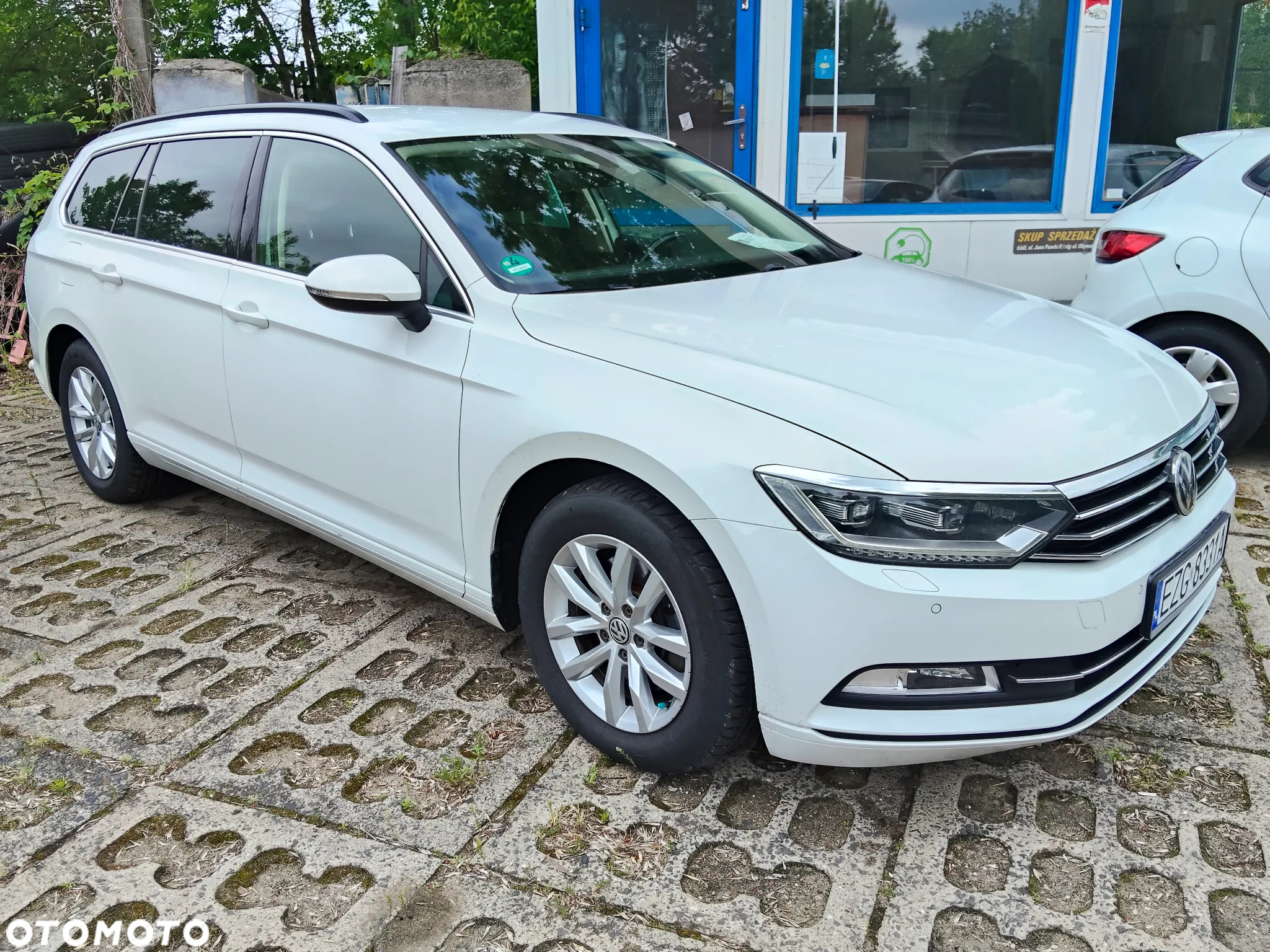 Volkswagen Passat 2.0 TDI SCR Business Plus DSG - 2