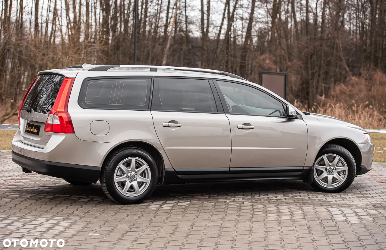 Volvo V70 2.0D Summum - 14