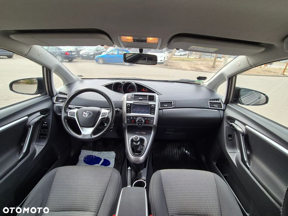 Toyota Verso 1.6 D-4D Prestige - 30