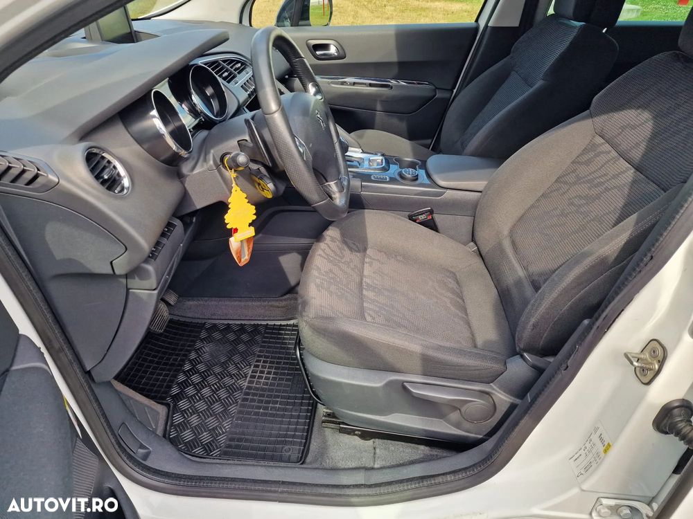 Peugeot 3008 Hybrid4 88g/85g - 25