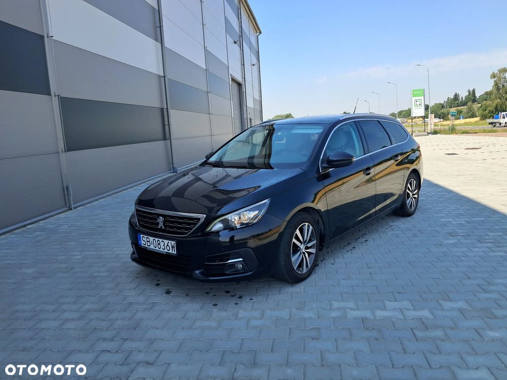 Peugeot 308 - 1