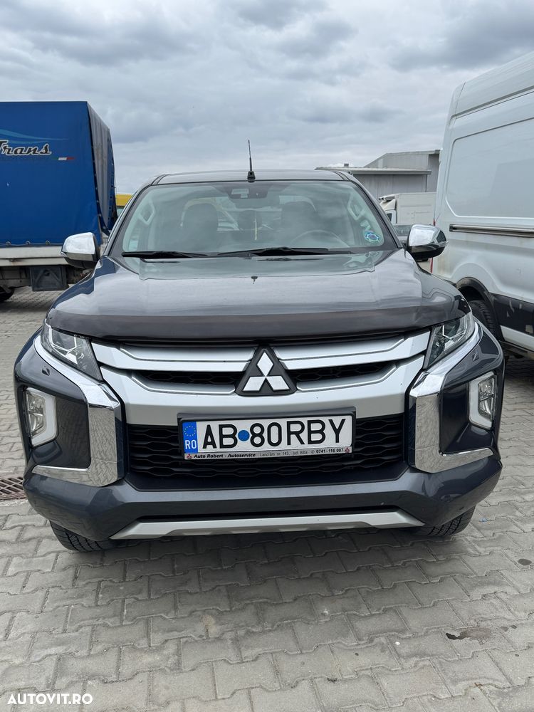 Mitsubishi L200 Double Cab 2.2 DI-D M/T Invite - 3