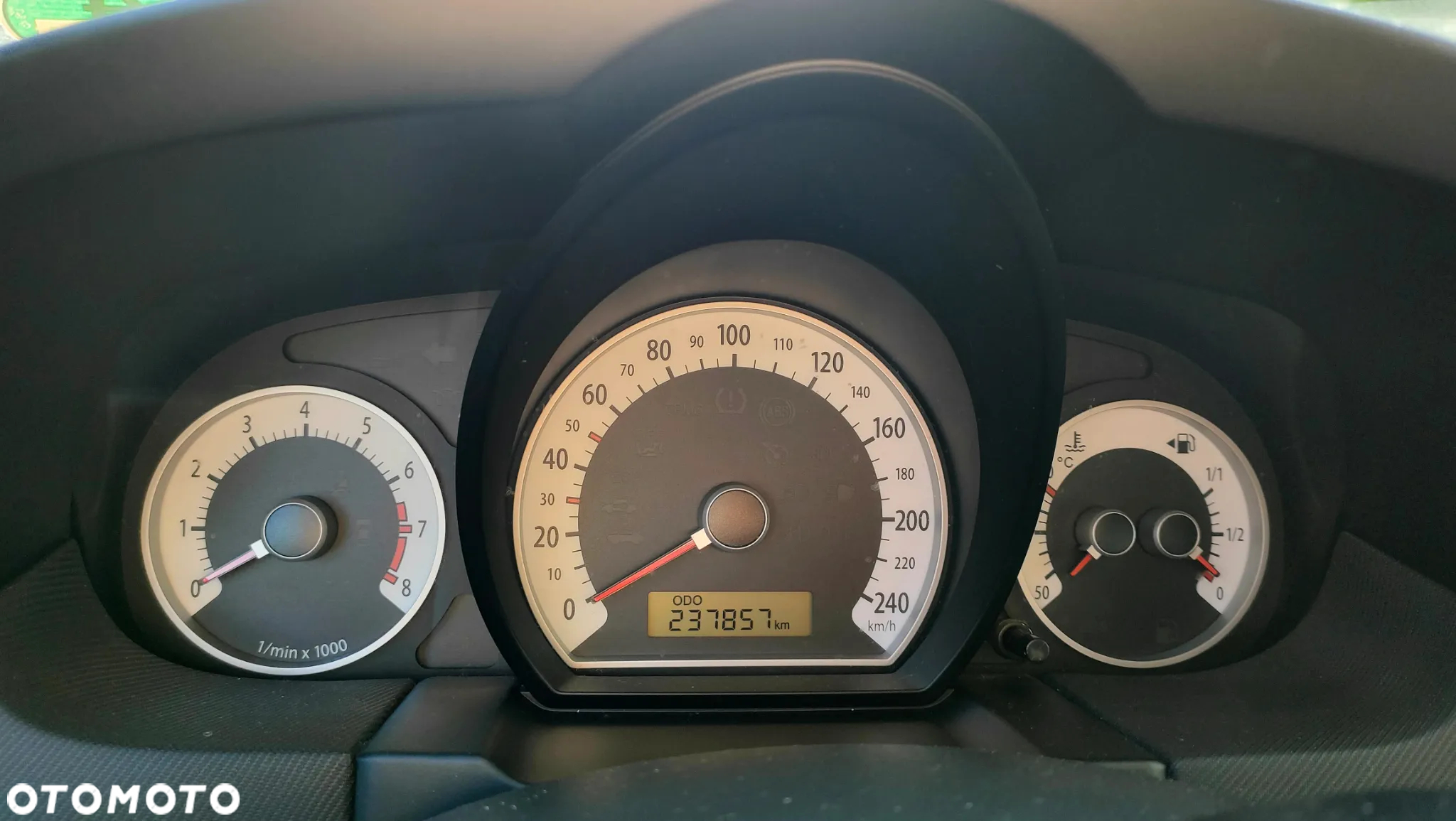 Kia Ceed Cee'd 1.6 Optimum + - 7