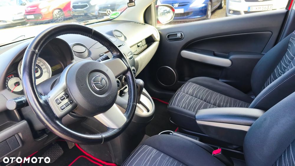 Mazda 2 - 16