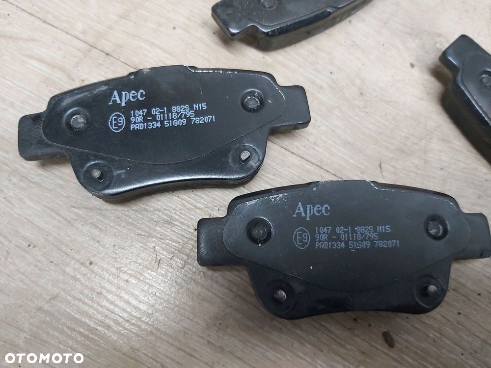 TOYOTA Avensis T25 Corolla Verso Klocki hamulcowe przód komplet - 2
