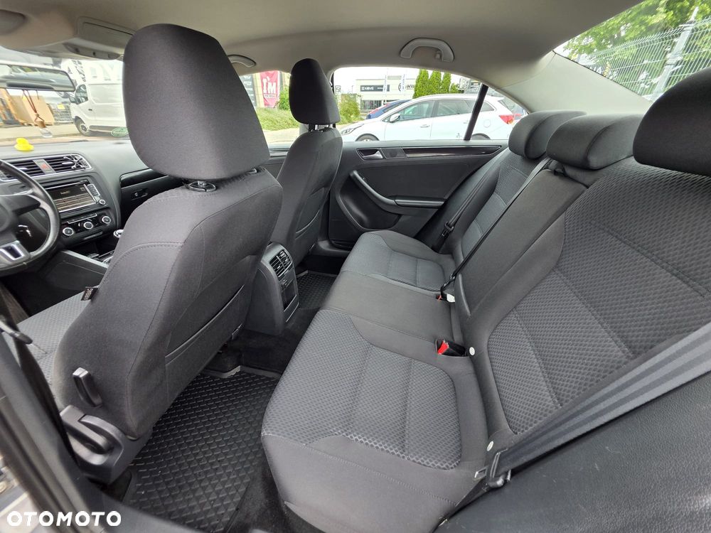 Volkswagen Jetta 1.4 TSI Comfortline - 8