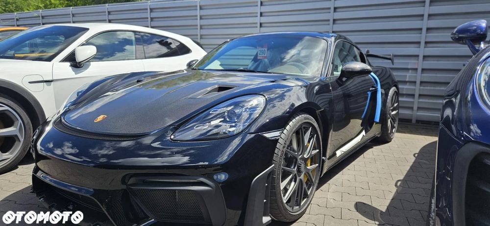 Porsche 718 Cayman - 21