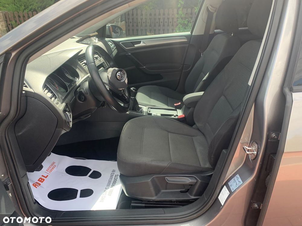 Volkswagen Golf 1.6 BlueTDI Comfortline - 16