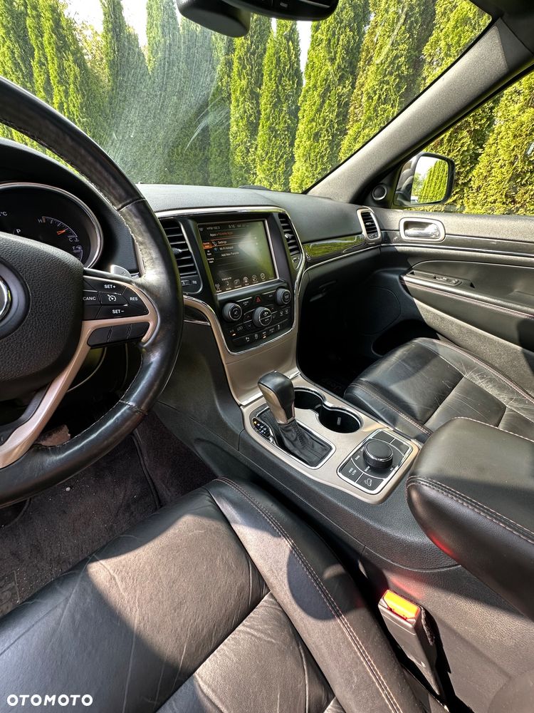 Jeep Grand Cherokee - 11