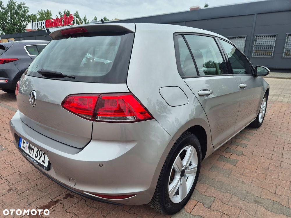 Volkswagen Golf 1.2 TSI BlueMotion Technology Cup - 5