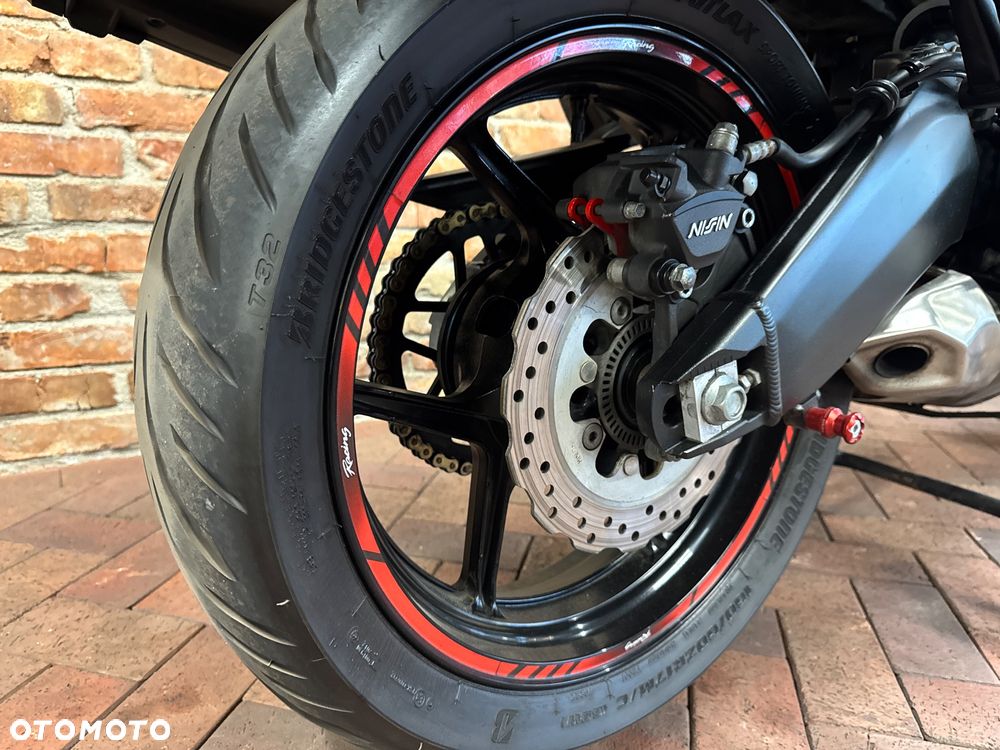 Kawasaki Versys 650 - 13