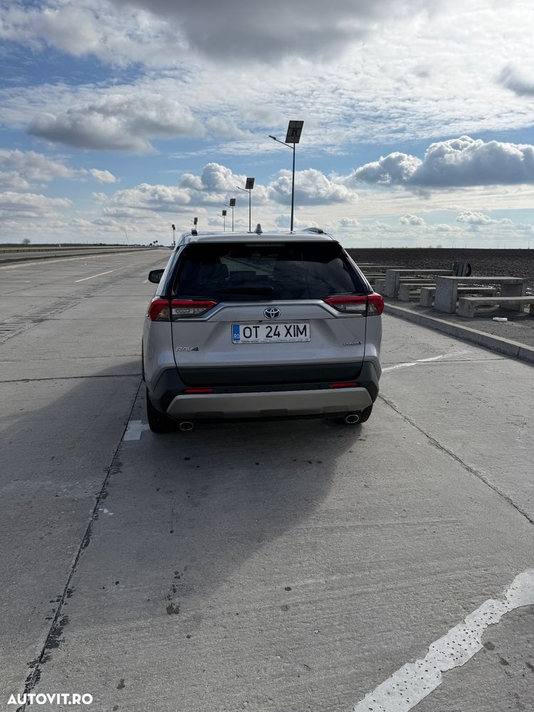 Toyota RAV4 2.5 VVT-iE 4x4 Luxury Premium - 4