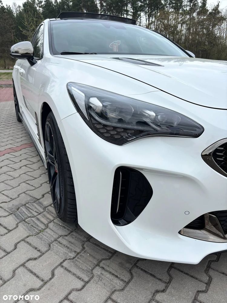 Kia Stinger 3.3 T-GDI V6 GT AWD - 3