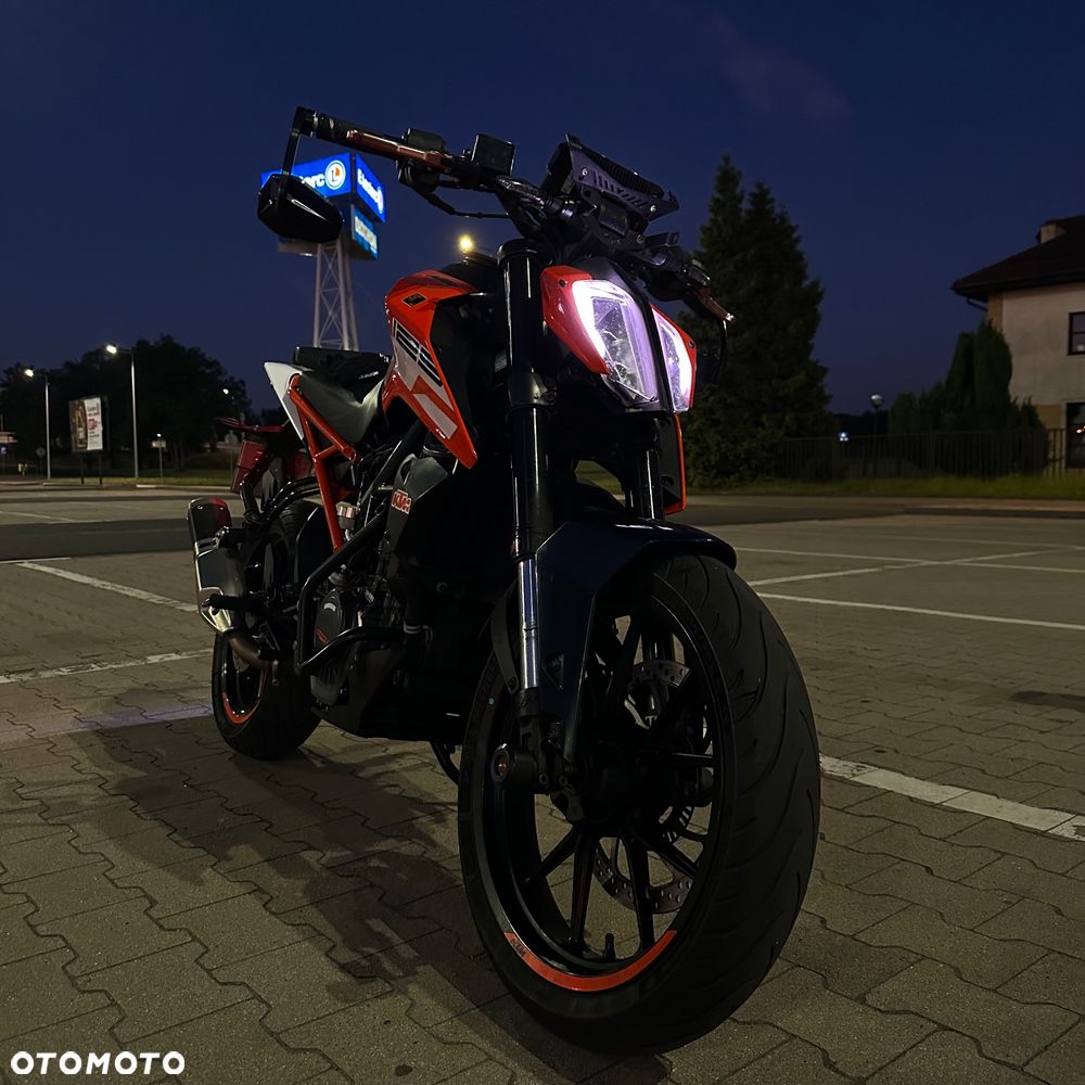 KTM Duke 125