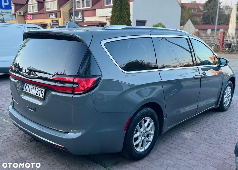 Chrysler Pacifica - 13