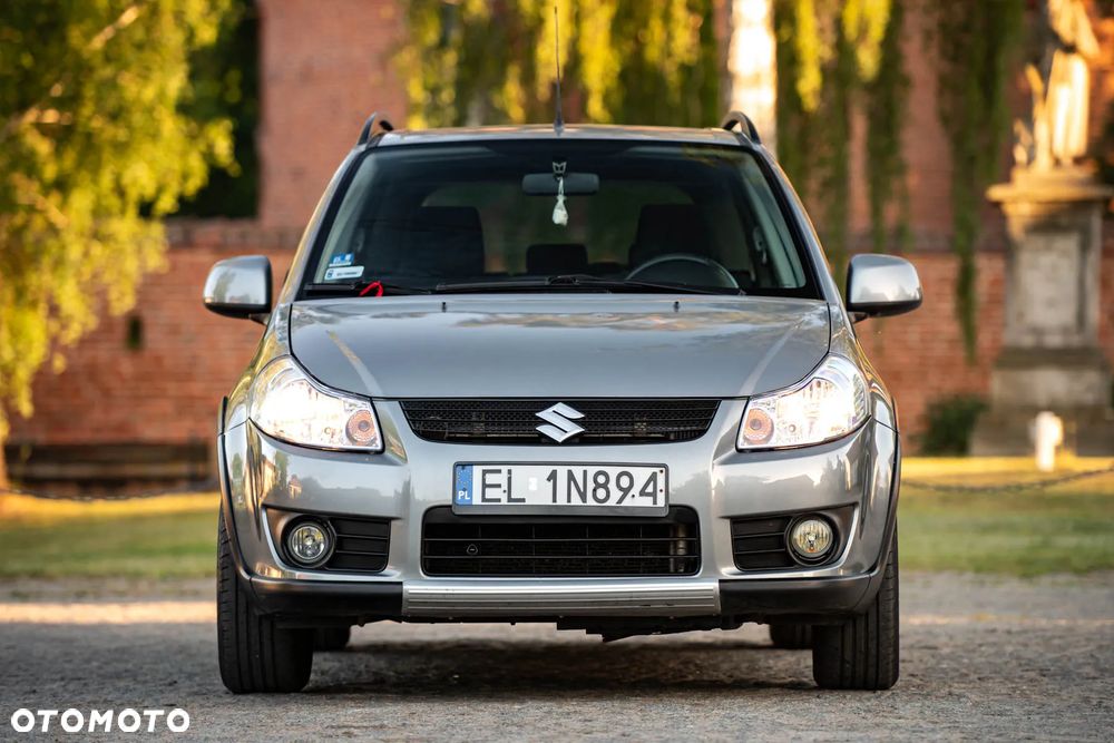 Suzuki SX4 1.6 VVT 4x2 Comfort - 2