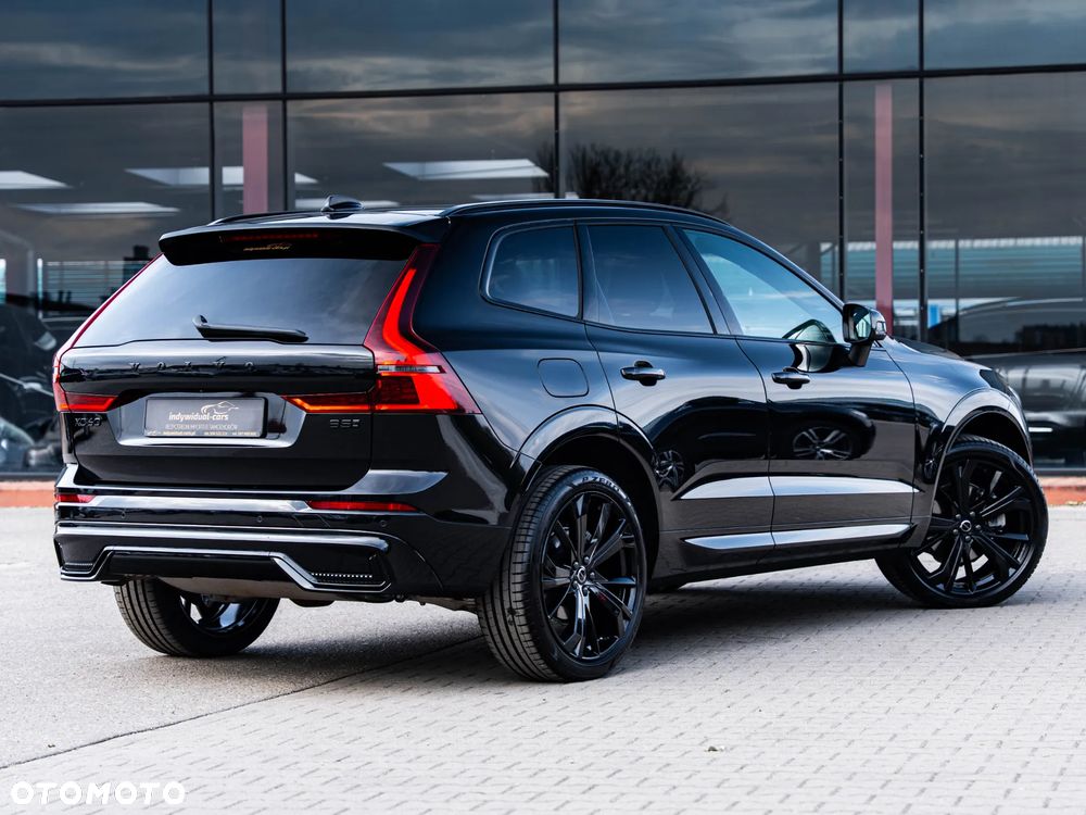 Volvo XC 60 B5 B AWD Plus Dark - 12