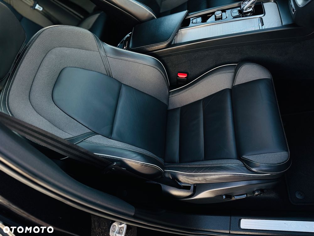 Volvo XC 60 B4 D AWD Geartronic RDesign - 6